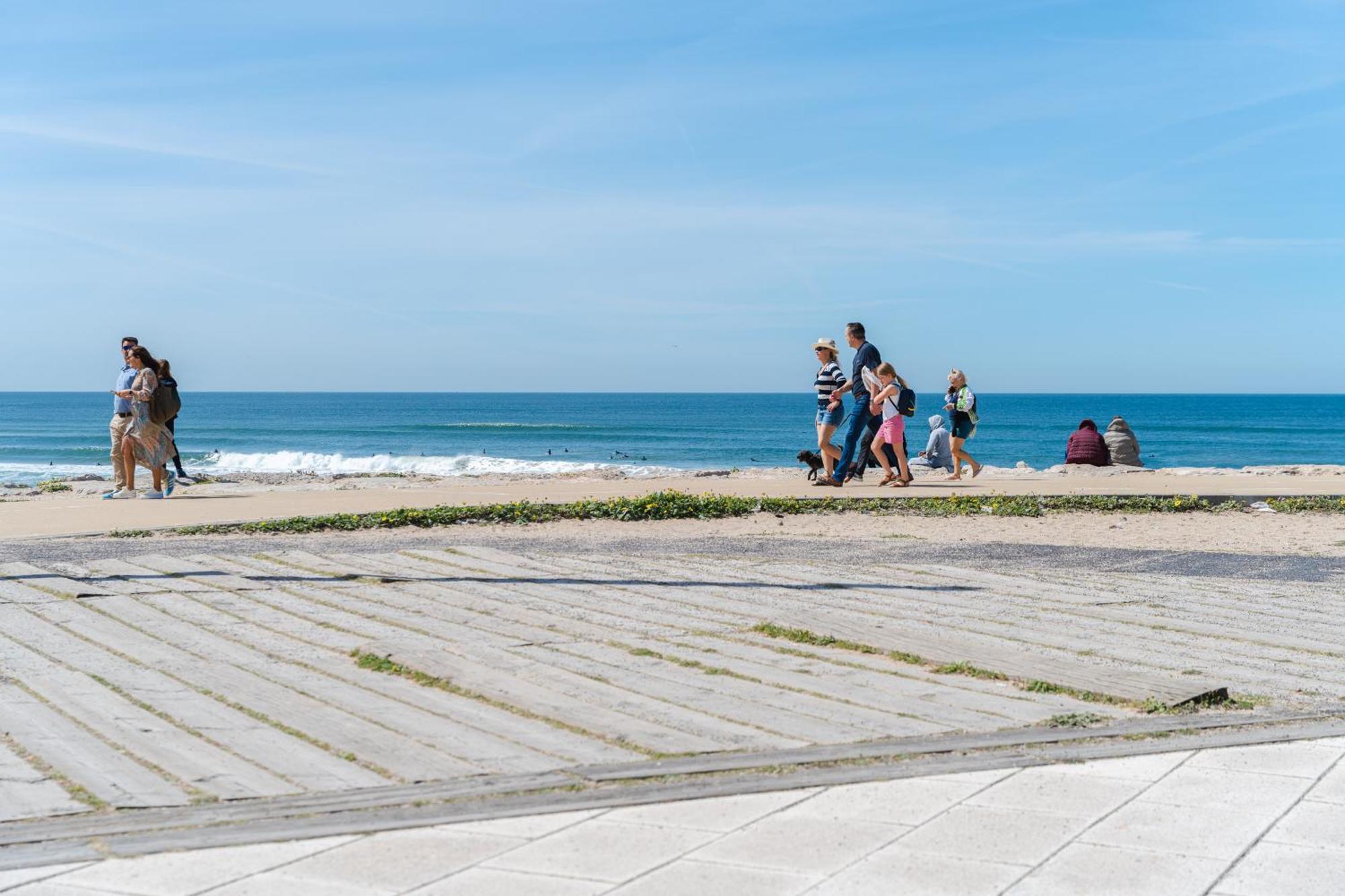 Sea View & Sundown, 150M From The Beach And Surf Spots Costa de Caparica Εξωτερικό φωτογραφία