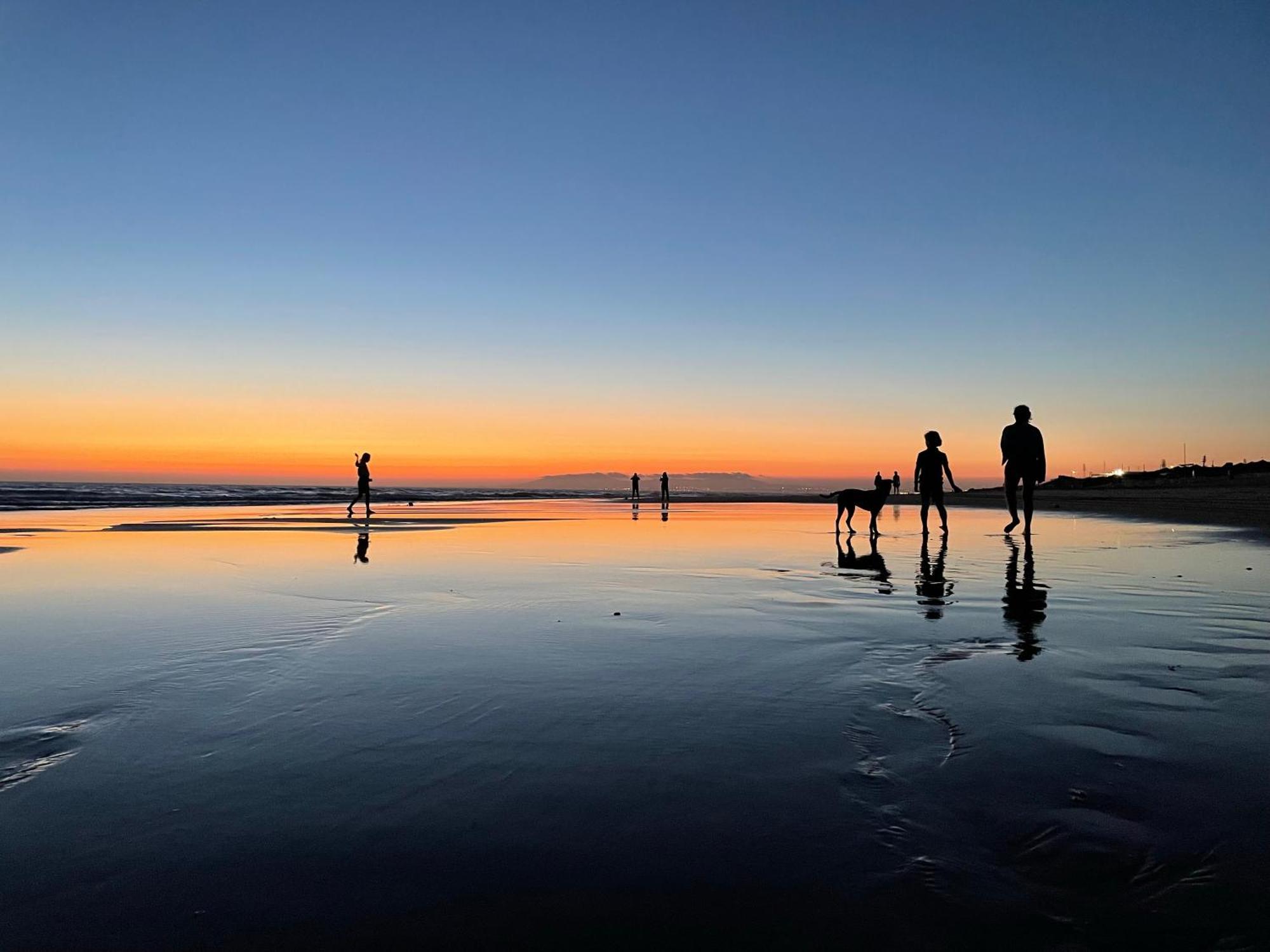 Sea View & Sundown, 150M From The Beach And Surf Spots Costa de Caparica Εξωτερικό φωτογραφία
